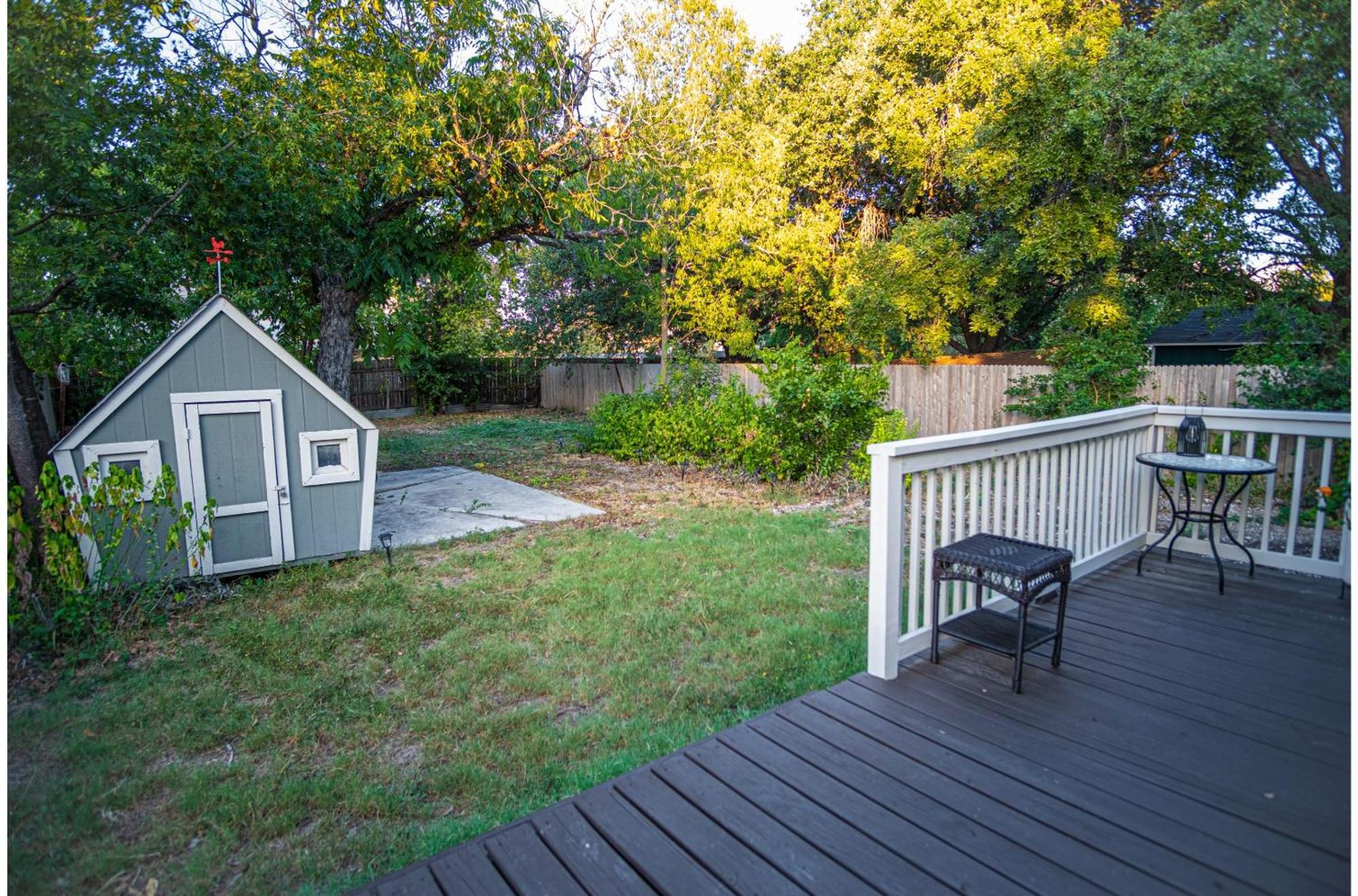 Chic Downtown Farmhouse With Garden And Bbq Grill San Antonio Bagian luar foto